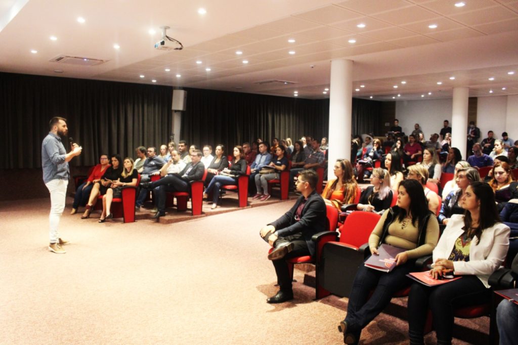 Conexão Digital 2019 debate tendências de marketing e comunicação em Passo Fundo